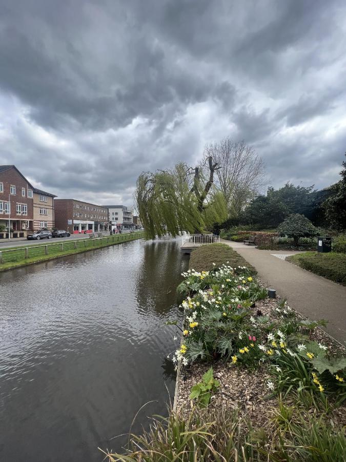 2 Bedroom City Centre Apartment In Hemel Hempstead Eksteriør bilde